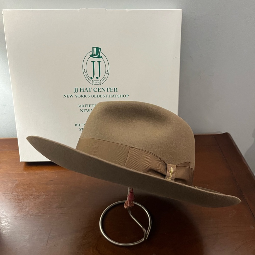 The Borsalino Classico Unisex Hat Made in Italy Size 7 1/4